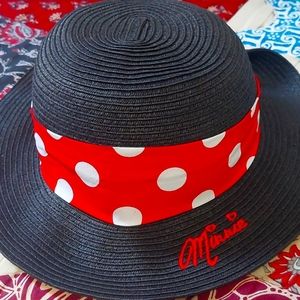 Disney parks Minnie black/red sun hat